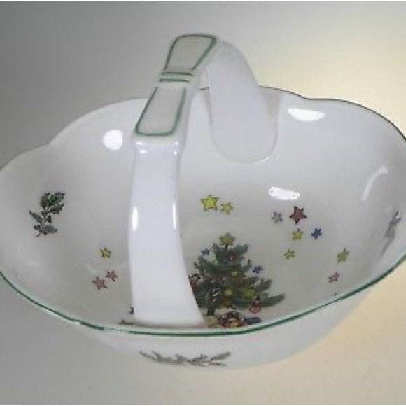 Nikko Happy Holidays Small Basket - Picture 1 of 3